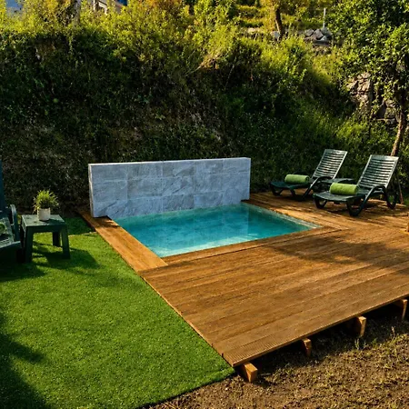 Safari Glamping Portugal Whale
